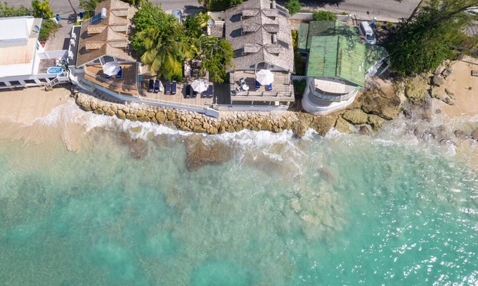 Mullins Villa | Charming Beachfront Villa - Sunset Reach (2 bed)