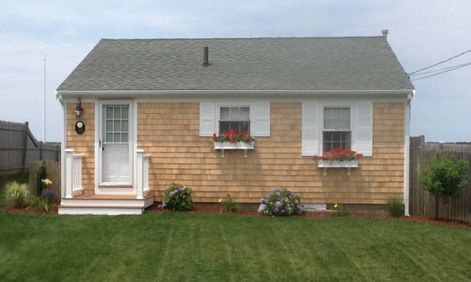 Barnstable Cottage | Charming Beachfront Cottage with a Spectacular Private Sandy Beach