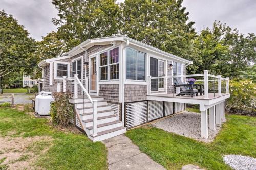 Bristol House | Charming Bristol Cottage with Private Beach!