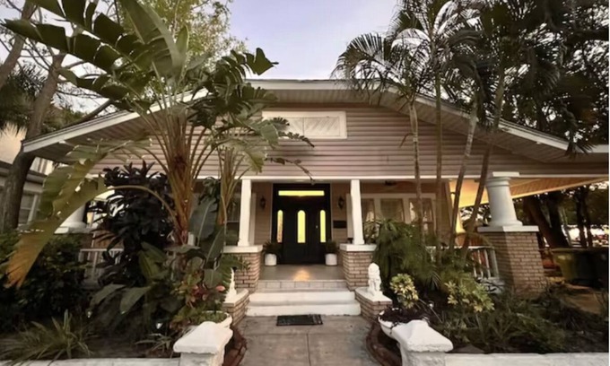 Ybor City House | Charming Bungalow with Guesthouse Hot tub, Fire Pit,Outdoor Kitchen-Pet friendly