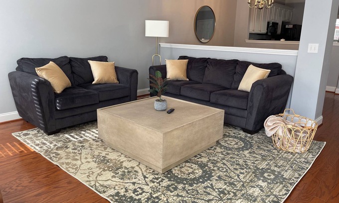 Columbia House | Charming Centrally Located 2 Bed 2 Bath Townhome in Columbia