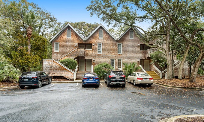 West Beach Village Condo | Charming condo with private beach access, on-site golf, high-speed WiFi & AC