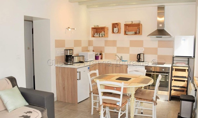 Limeray Cottage | Charming Cottage in Touraine with WIFI, Pets Allowed