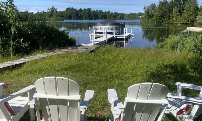 Elk Rapids House | Charming Cottage on Elk River in Elk Rapids – Your Summer Getaway Awaits!