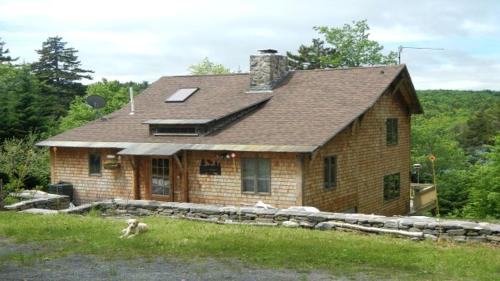 Greenville House | Charming Cottage Rental on Wilson Pond near Moosehead Lake, Maine
