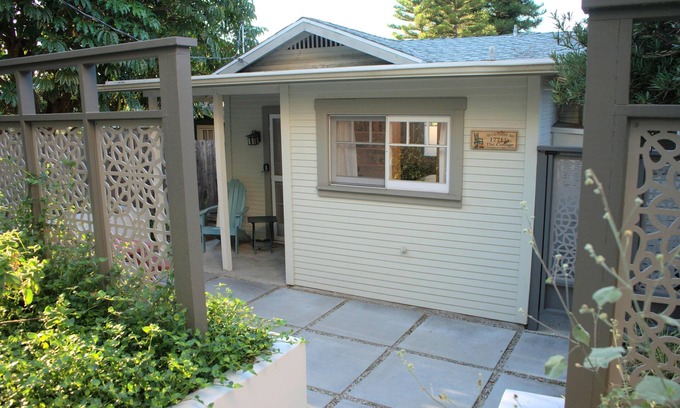 Silver Lake Cottage | Charming Cottage Retreat in Silver Lake w Terrace- 30 Night Minimum