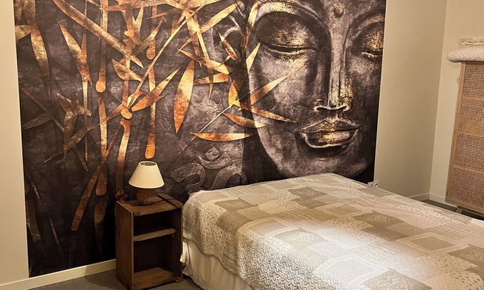 Montravers Apartment | Charming country house on the second floor