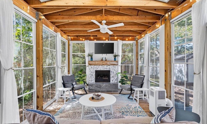 Yaupon Beach House | Charming dog-friendly bungalow, just a SHORT walk to beach Hot tub Fire Pit
