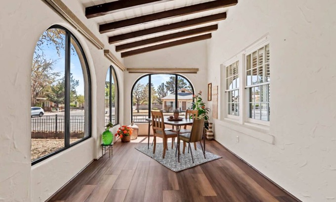 Las Cruces House | Charming Downtown Home