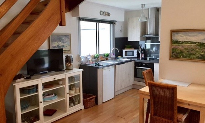 Stella-Plage Apartment | Charming Duplex for 4 near Beach & Shops in Stella-Plage