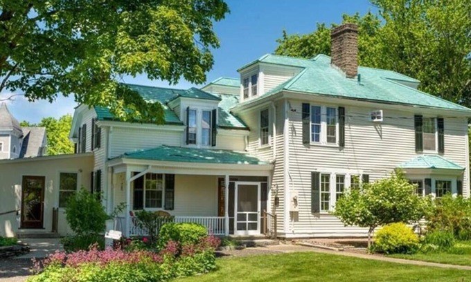 Norwichtown House | Charming estate on Norwich Green, near casinos