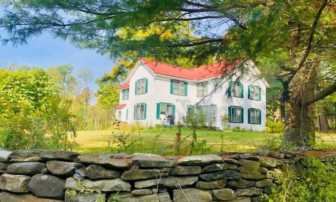 Worthington Other | Charming Farmhouse - quiet, private & peaceful