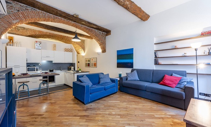 Molo Apartment | Charming Flat next to Genoa's aquarium, Genova, Italy