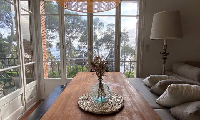 Cap-Ferrat Villa | CHARMING MEDITERRANEAN VILLA WITH SEA VIEW