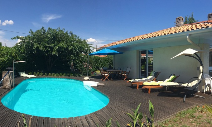 Saint-Medard-en-Jalles House | Charming house with heated pool