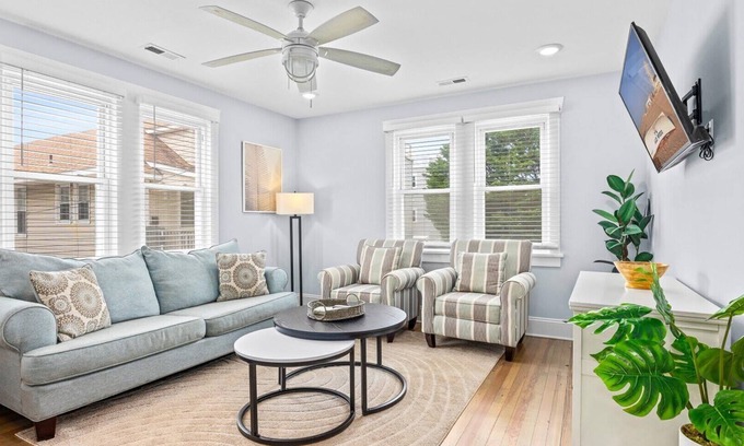 Gardens Apartment | Charming Garden District Escape! Walk to Beach