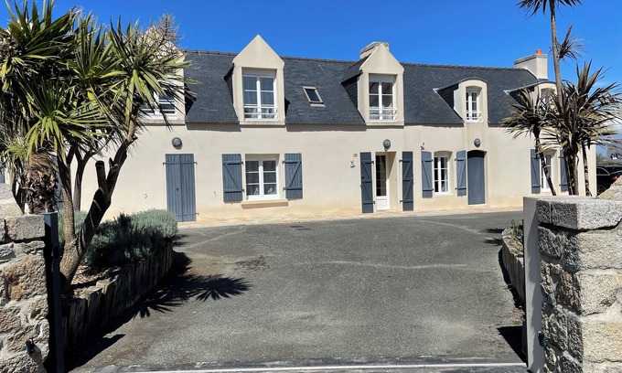 Saint-Guenole House | Charming gîte * - Minutes from shops and beaches