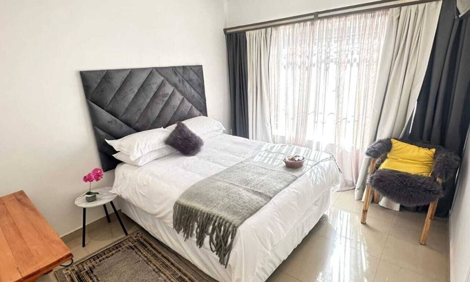 Greater Johannesburg Metropolitan Area Bed & Breakfast | Charming Guest House with Modern Amenities near Top Attractions in Sophiatown!n