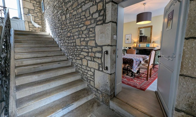 Vesoul Apartment | Charming historic apartment in Vesoul with WIFI and parking