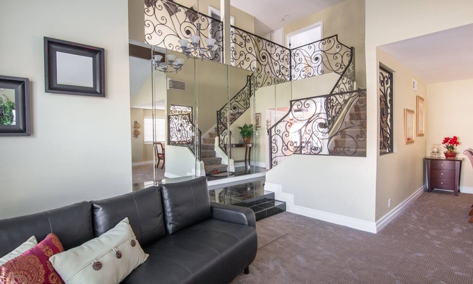Orange House | Charming Home w/Pool & Spa Near Disneyland, Knotts Berry Farm, and much more