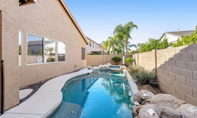 Terramar House | Charming home with pool, pool spa, fast WiFi, firepit, game room & washer/dryer