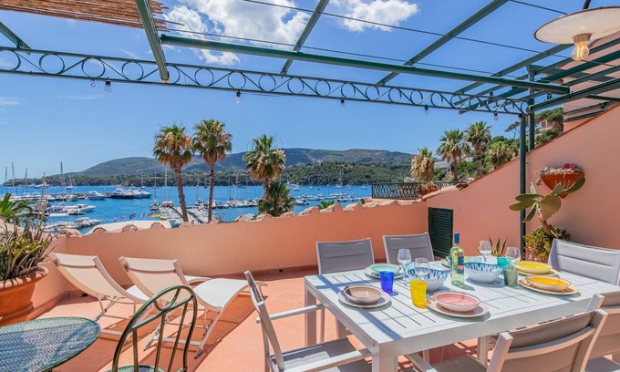 Porto Azzurro House | Charming house in the historic center of the town