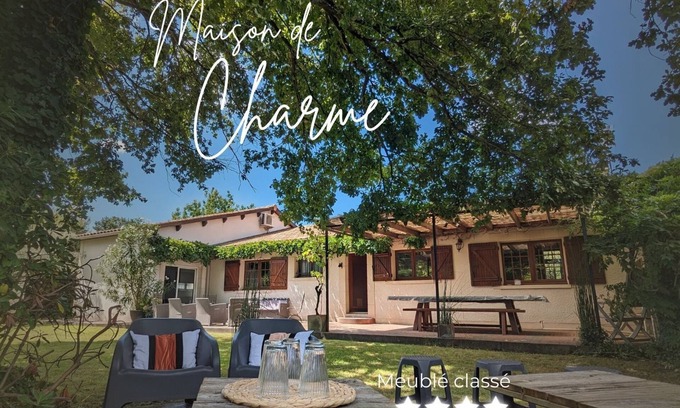 Parempuyre House | Charming house in Parempuyre, Medoc doors