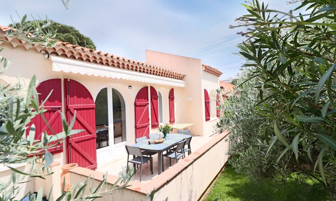 Juan-les-Pins Villa | Charming house jacuzzi beaches