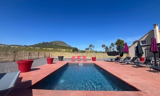 Montaud Villa | Charming house, swimming pool and panoramic view