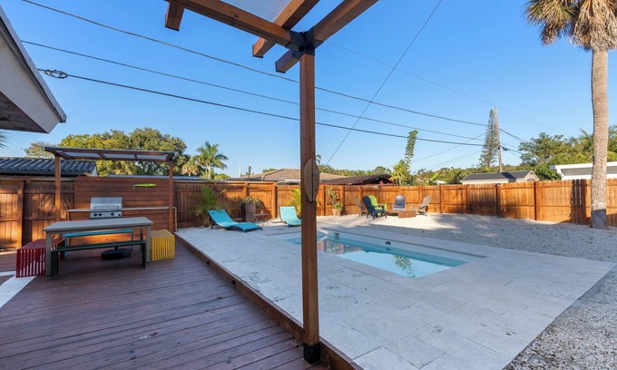 Edgewood House | Charming house with Pool-Bbq near Fort Lauderdale airport and beaches