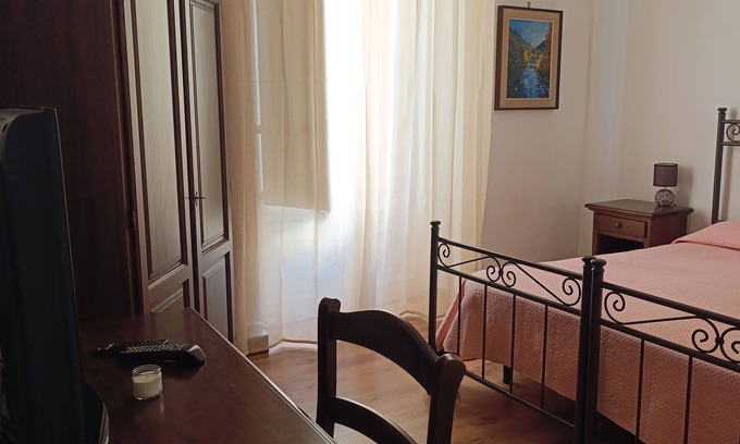 Acireale House | Charming house with 1 bedroom and WiFi, AC in delightful Acireale