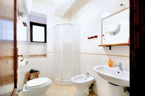 Parghelia Apartment | Charming House with Pool