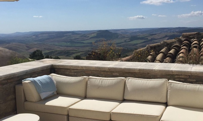 Irsina House | Charming house with stunning views in enchanting Irsina !