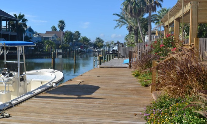 Key Allegro House | CHARMING KEY ALLEGRO WATERFRONT HOME, BOAT DOCK, DECKS, KAYAKS, PADDLE BOARDS!