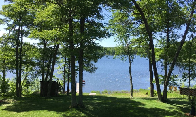 Emily Cabin | Charming Log Cabin on Beautiful Lake Butterfield