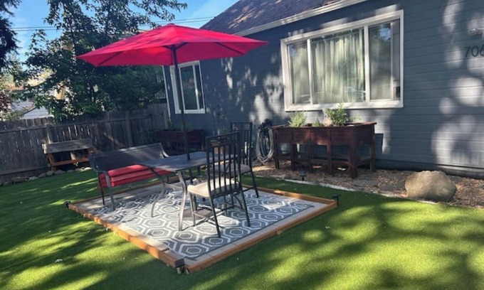 Ashland House | Charming Lovely 1940s Bungalow