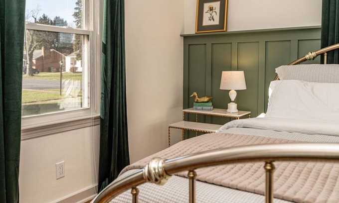 Camp Hill House | Charming Luxury - Close to 81/83 - Travel Nurse