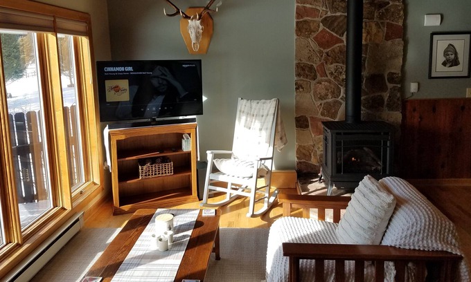 Bozeman House | Charming Montana ranch house minutes from Bridger Bowl & Crosscut Nordic Center