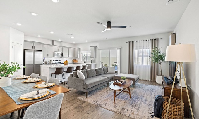 Southwestern Sacramento House | Charming new 3-bedroom house in Elk Grove with AC, WiFi, EV Charging, ROKU