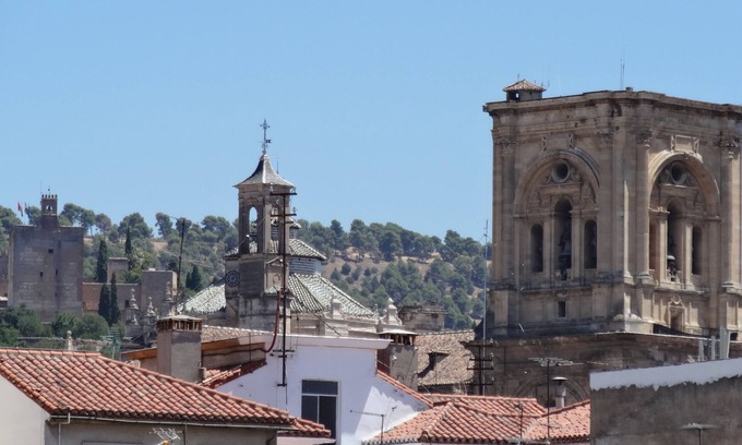 Centro - Sagrario Apartment | Charming penthouse in the historic center of Granada