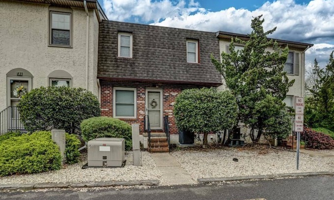 Lower Township Condo | Charming PET FRIENDLY 2 bedroom 1 1/2 bath home recently updated.