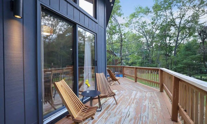 Jim Thorpe House | Charming Poconos Retreat | Minutes to Jim Thorpe