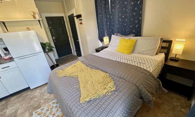 Oakdale Apartment | Charming private 1st floor studio apartment