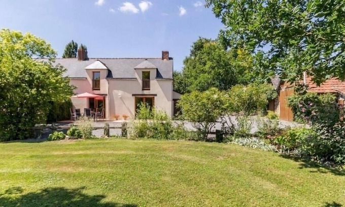 Plesse Cottage | Charming Renovated Farmhouse with Garden, Near Nantes and Canal, Family-Friendly Amenities