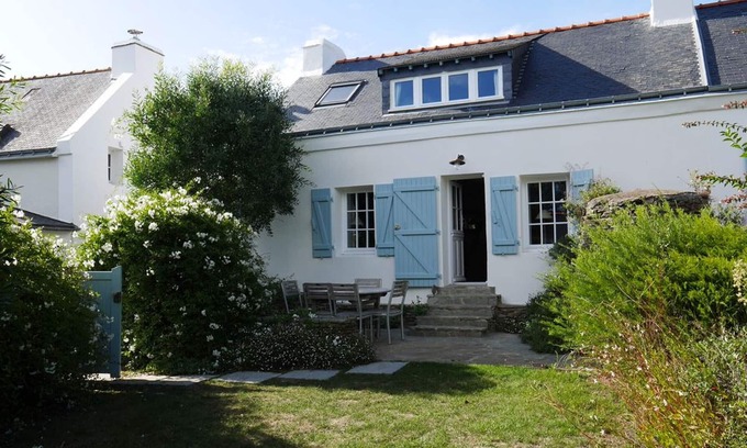 Locmaria House | Charming Renovated House 800m from Beach with Terrace, Wifi, and Quality Decor