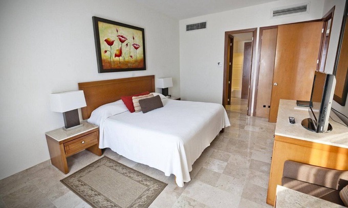Mazatlan Resort | Charming resort in awesome Mazatlán with WiFi, AC