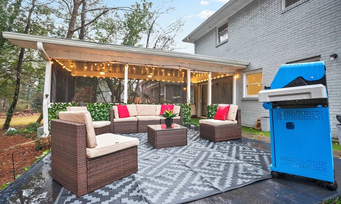 Candler-McAfee House | Charming Retreat 20 Mins from ATL – Pet Friendly