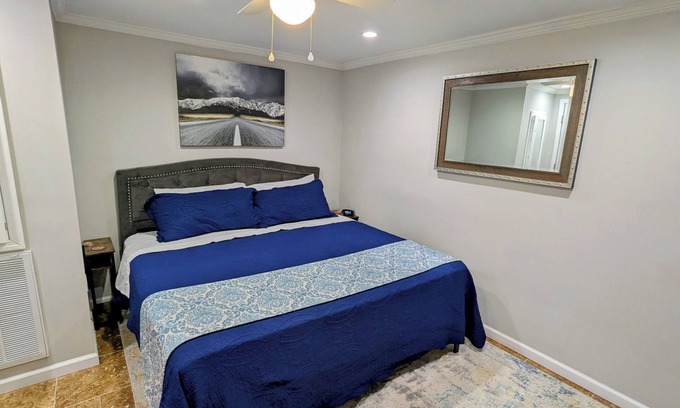 Augusta Apartment | Charming Retreat: Walk to Distillery & River