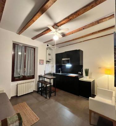 Lambrate Apartment | Charming Ringhiera Studio