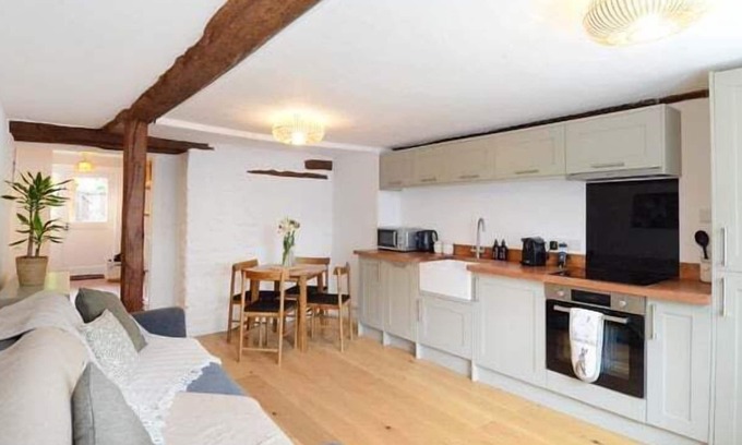 Woodstock Apartment | Charming Stay in Woodstock, near Oxford